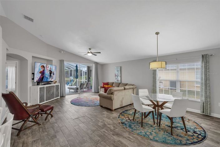 Image No.4-4 Bed Property for sale