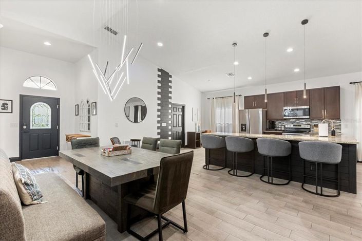 Image No.11-4 Bed Property for sale