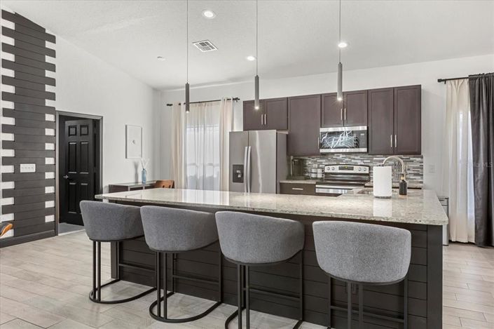 Image No.13-4 Bed Property for sale