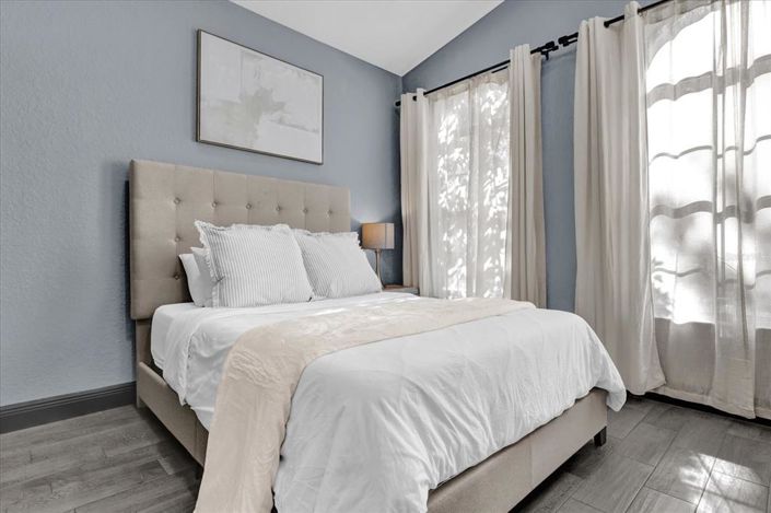 Image No.16-4 Bed Property for sale