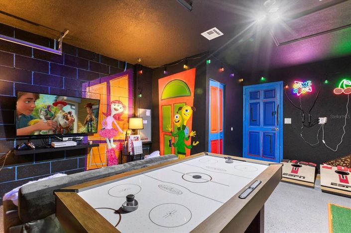 Image No.28-4 Bed Property for sale