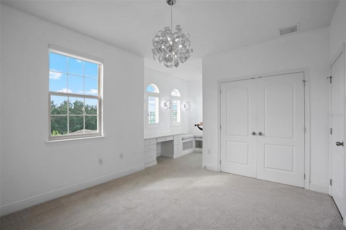 Image No.27-5 Bed Property for sale