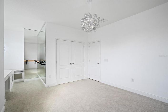 Image No.28-5 Bed Property for sale