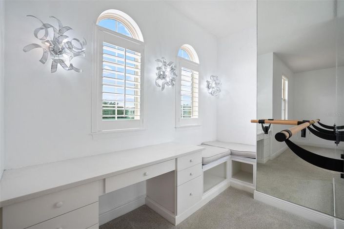 Image No.29-5 Bed Property for sale