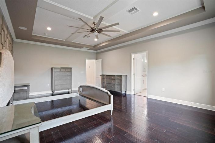 Image No.35-5 Bed Property for sale