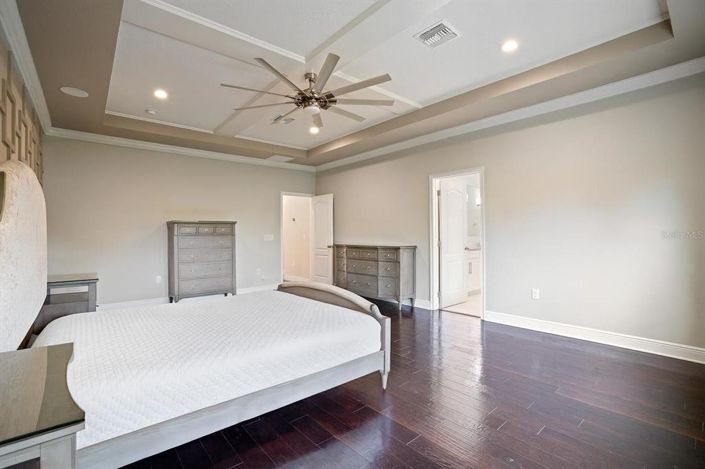 Image No.42-5 Bed Property for sale