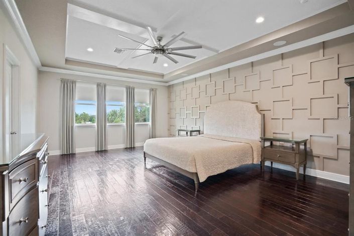 Image No.43-5 Bed Property for sale