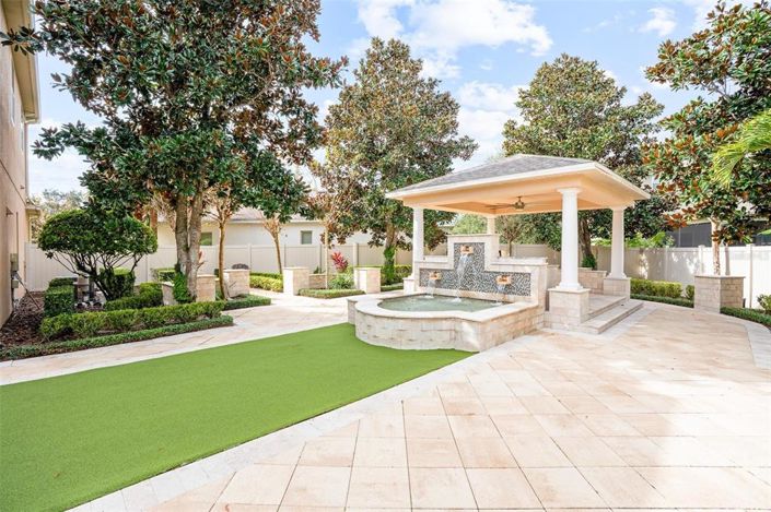 Image No.52-5 Bed Property for sale