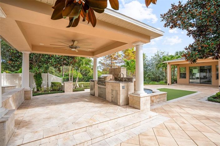 Image No.56-5 Bed Property for sale