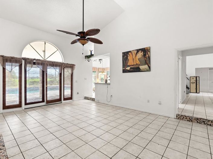 Image No.11-4 Bed Property for sale