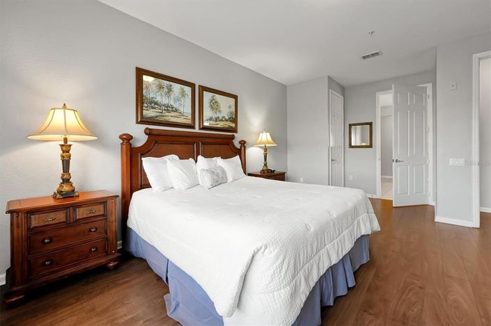 Image No.16-3 Bed Property for sale