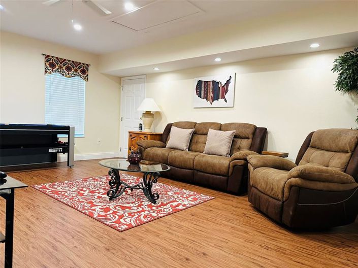 Image No.21-Propriété de 5 chambres à vendre à Kissimmee