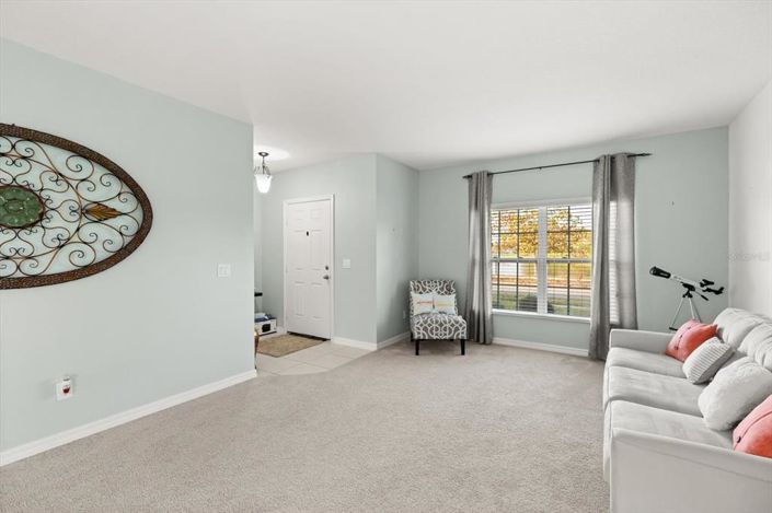 Image No.2-Propriété de 4 chambres à vendre à Kissimmee