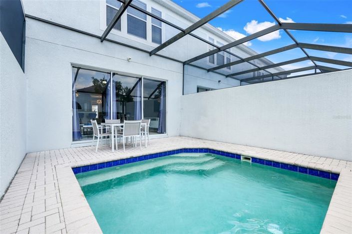 Image No.17-3 Bed Townhouse for sale