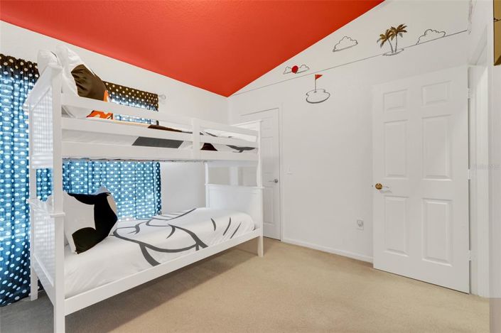 Image No.25-3 Bed Townhouse for sale