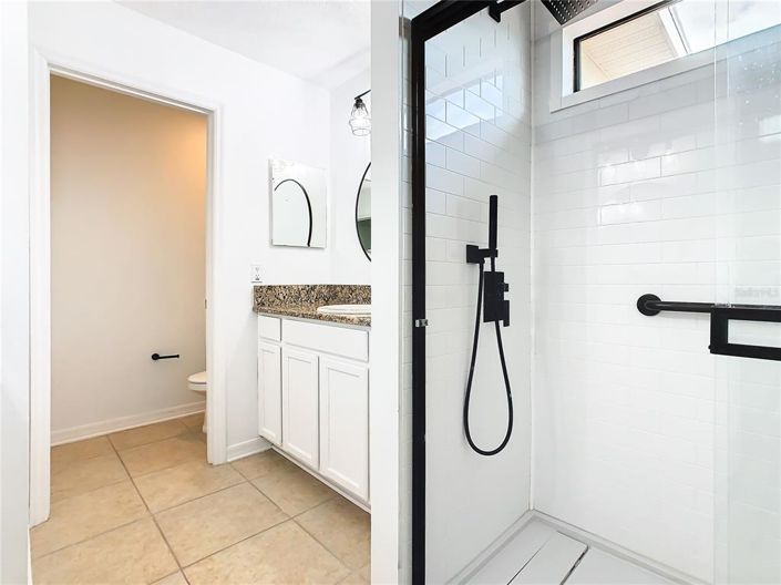 Image No.32-5 Bed Property for sale