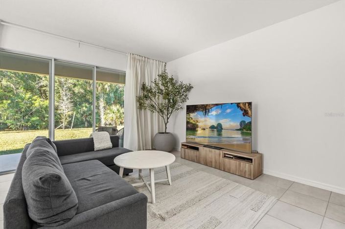 Image No.11-4 Bed Property for sale