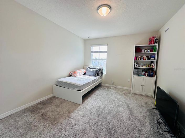 Image No.20-3 Bed Townhouse for sale