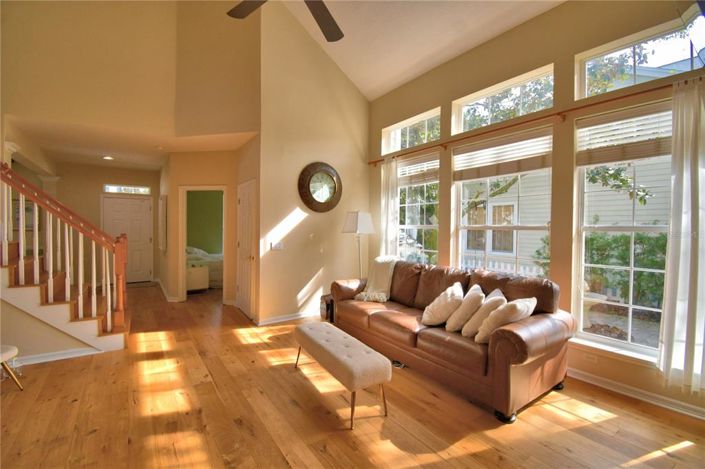 Image No.17-3 Bed Property for sale