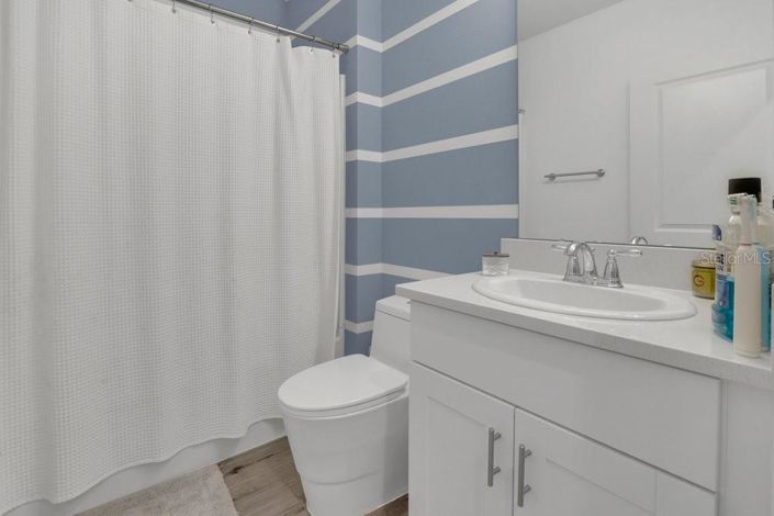 Image No.10-5 Bed Property for sale