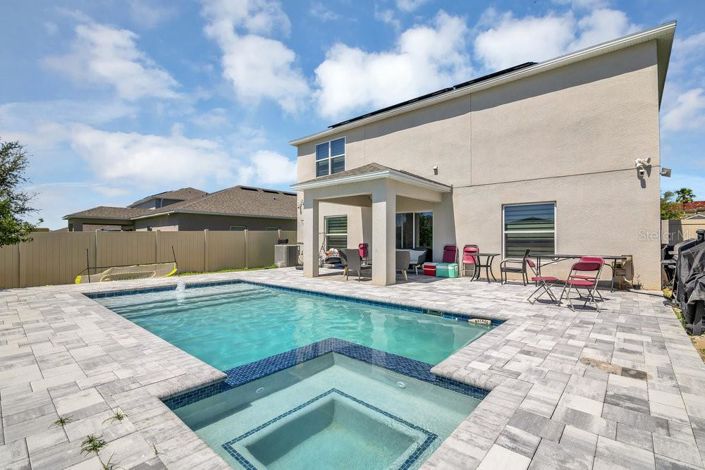 Image No.23-5 Bed Property for sale