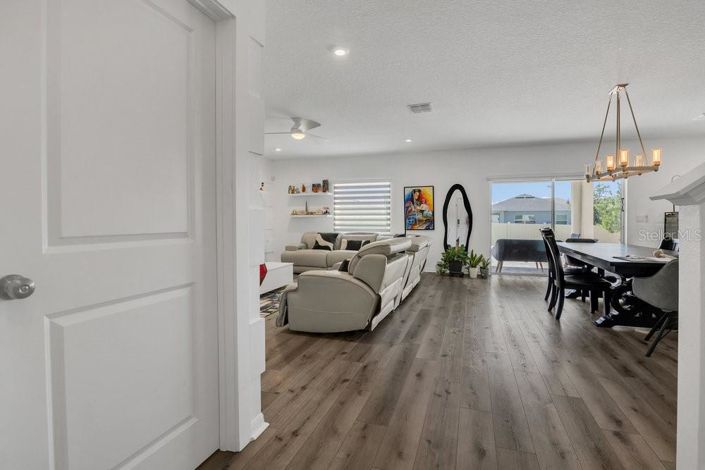 Image No.3-5 Bed Property for sale