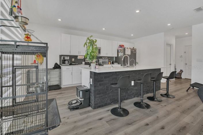 Image No.7-5 Bed Property for sale