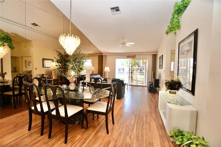 Image No.11-2 Bed Property for sale