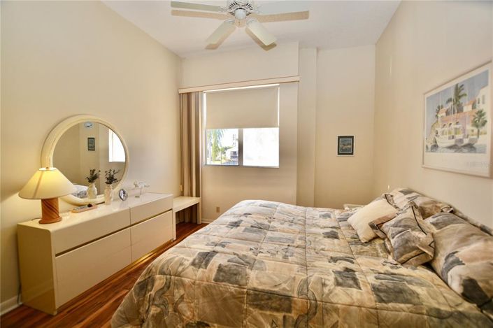 Image No.26-2 Bed Property for sale