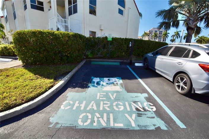 Image No.52-2 Bed Property for sale