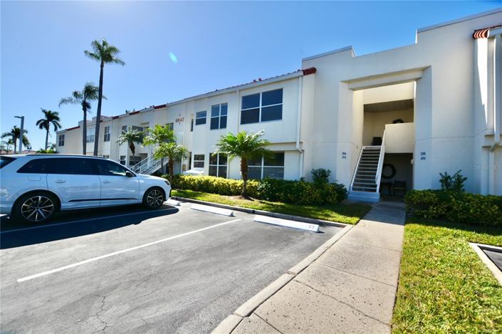 Image No.6-2 Bed Property for sale