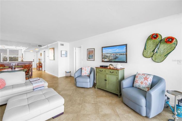 Image No.16-2 Bed Property for sale