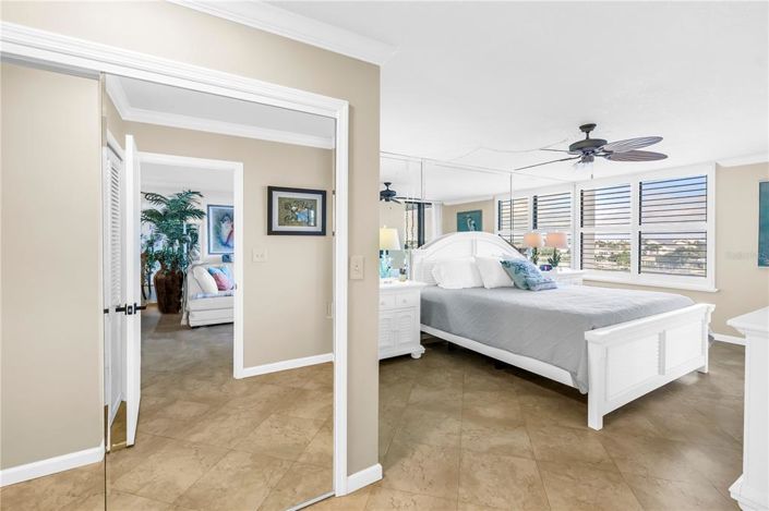 Image No.21-2 Bed Property for sale