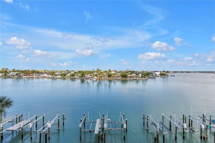 Image No.41-2 Bed Property for sale