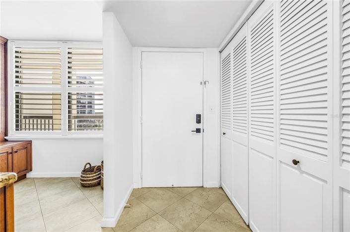 Image No.5-2 Bed Property for sale