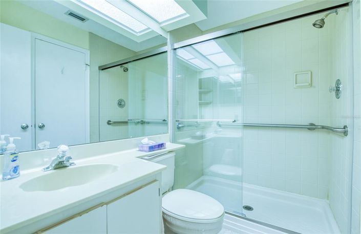 Image No.16-2 Bed Property for sale