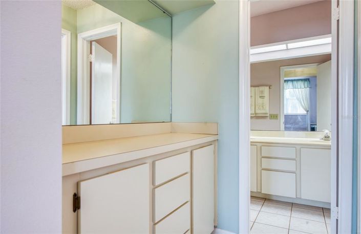 Image No.19-2 Bed Property for sale