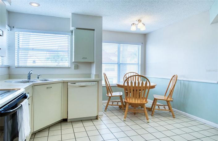 Image No.3-2 Bed Property for sale