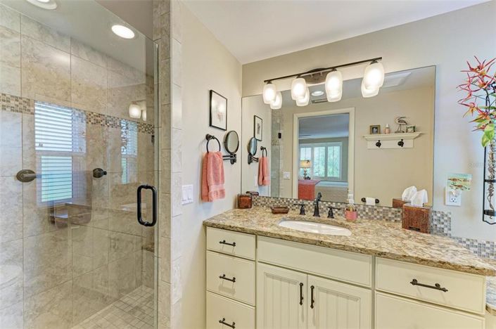 Image No.35-2 Bed Property for sale