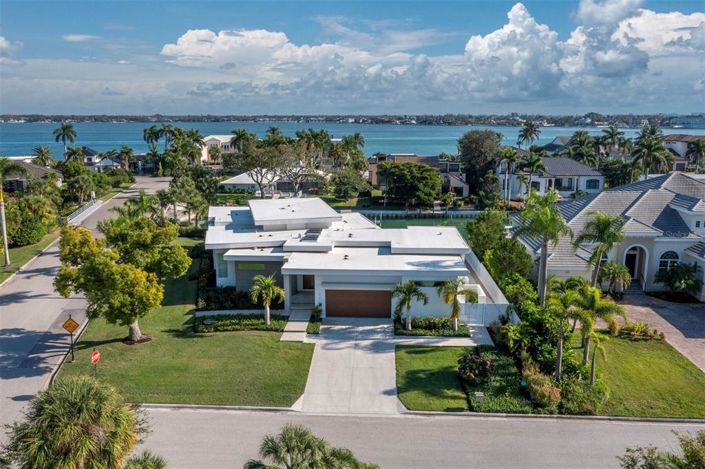 Image No.2-3 Bed Property for sale