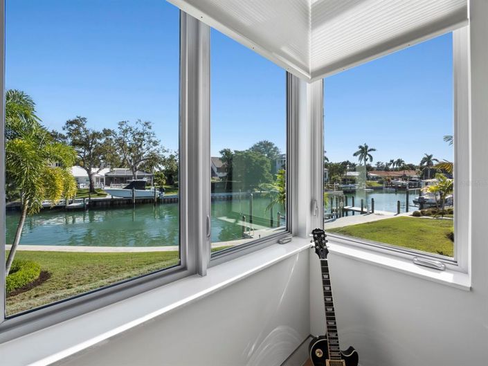 Image No.25-3 Bed Property for sale