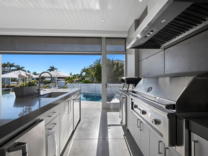 Image No.37-3 Bed Property for sale