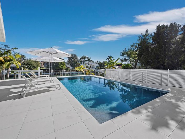 Image No.40-3 Bed Property for sale