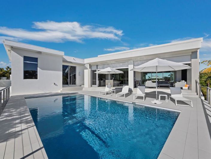 Image No.42-3 Bed Property for sale