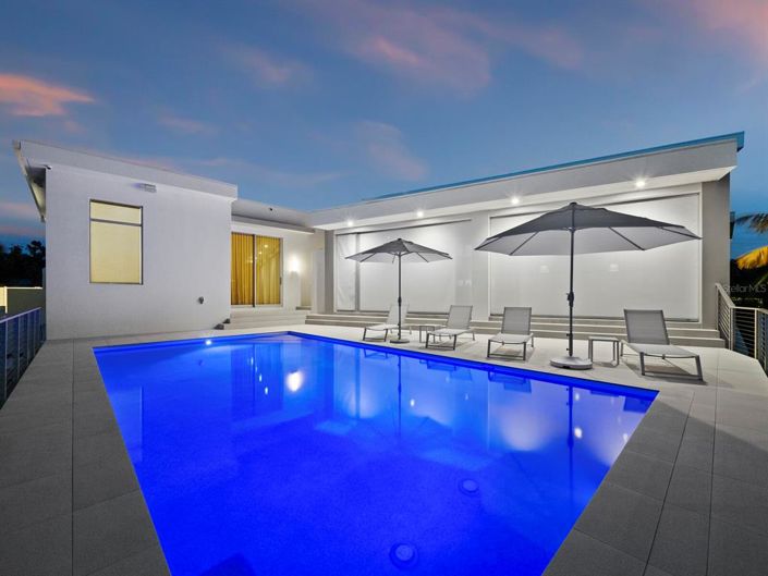 Image No.43-3 Bed Property for sale