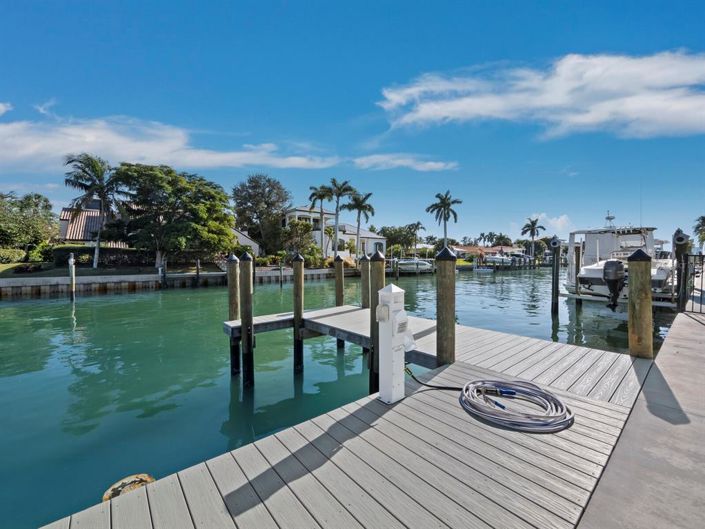 Image No.48-3 Bed Property for sale