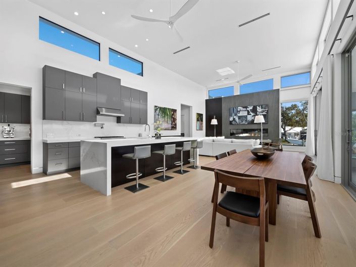 Image No.7-3 Bed Property for sale