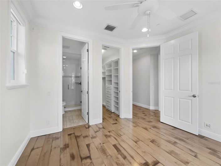 Image No.25-4 Bed Property for sale