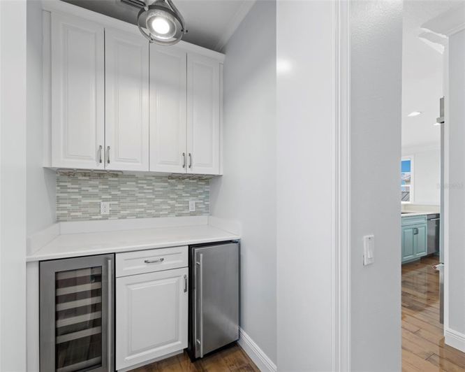 Image No.33-4 Bed Property for sale