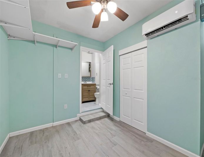 Image No.43-4 Bed Property for sale